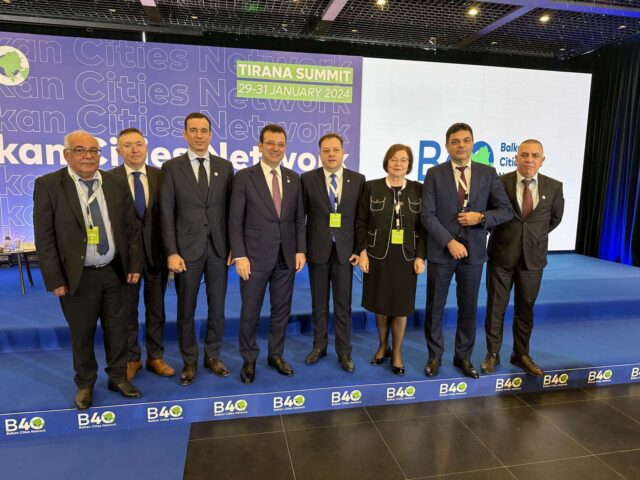 Стефан Радев в Тирана: Община Сливен е един от най-активните участници в Мрежата В40