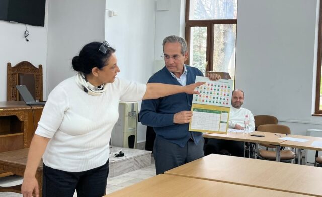 Методът „Светофар на бедността“ беше представен пред общинската администрация в Котел